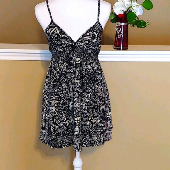 Ecote Top Spaghetti Criss Cross Strap Top Medium - Picture 1 of 5